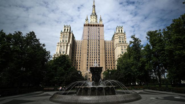 Капитальный ремонт высотки на Кудринской площади в Москве