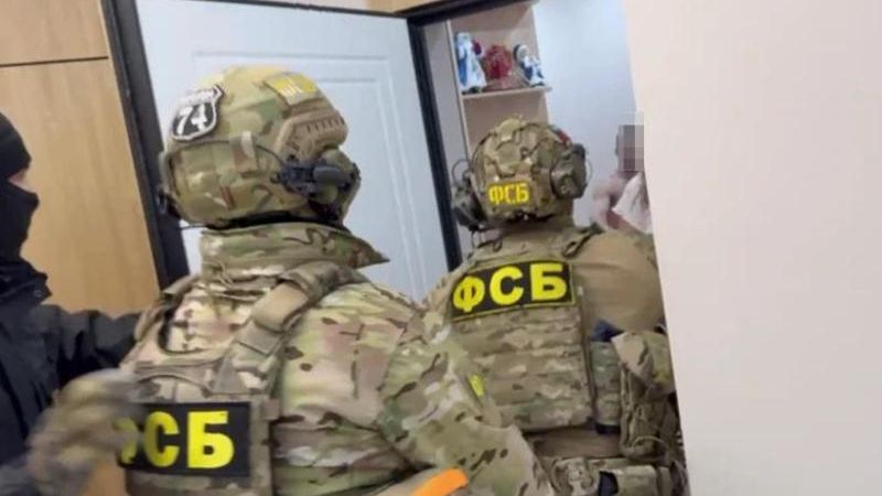 Задержание одного из лидеров ОПГ Артаковские в Челябинской области - РИА Новости, 1920, 26.06.2026
