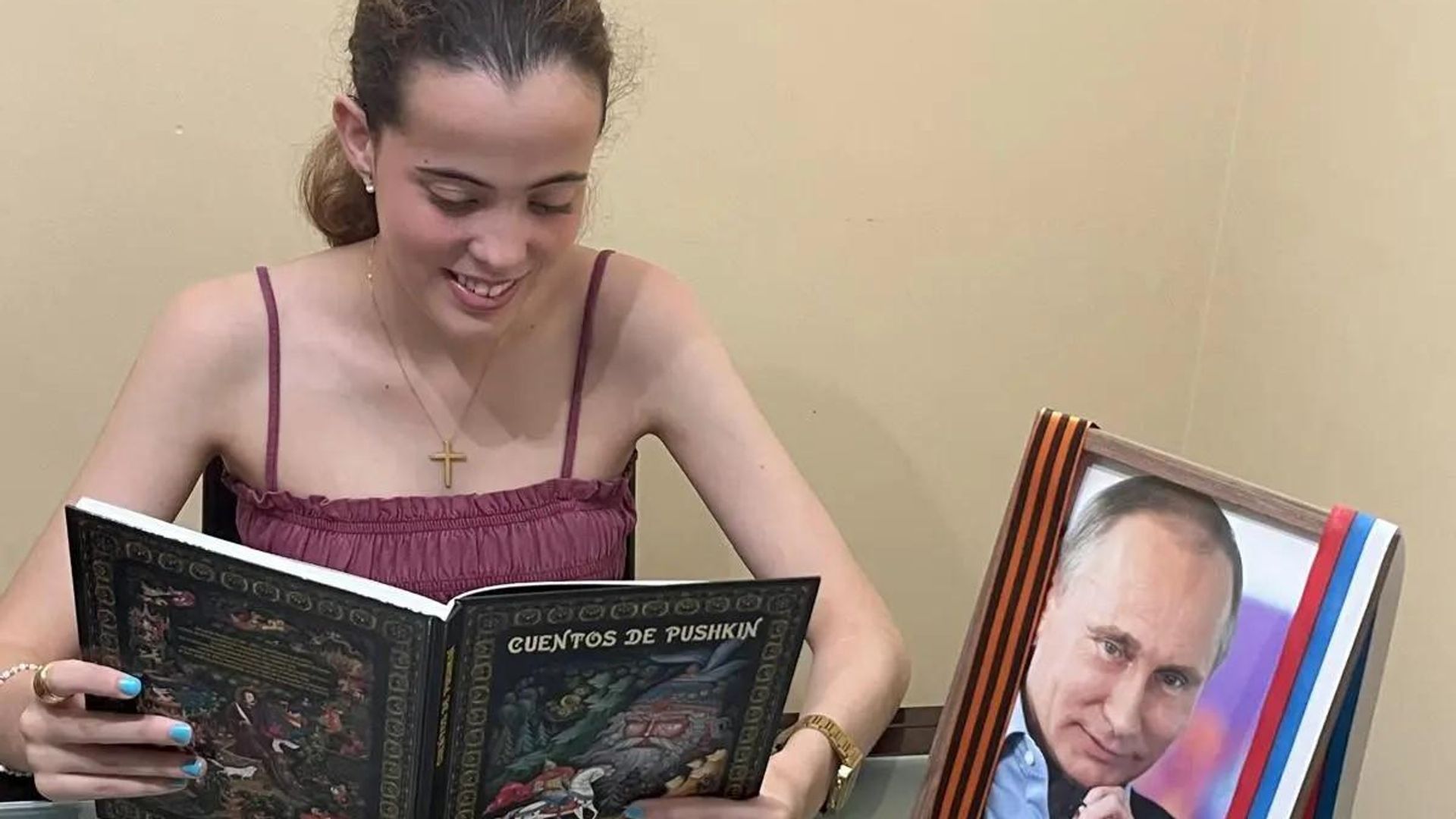 Испанская школьница Люсия, написавшая Путину Испанская школьница Люсия, написавшая Путину - РИА Новости, 1920, 09.07.2026