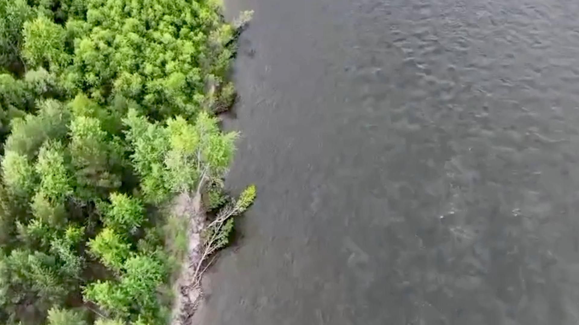 Река Иркут, где во время сплава пропали три человека Река Иркут, где во время сплава пропали три человека - РИА Новости, 1920, 03.07.2026