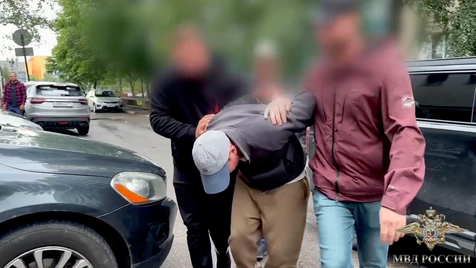 Задержание и допрос подозреваемого в убийстве девочки в Ленобласти - РИА Новости, 1920, 04.07.2026