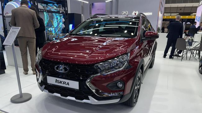 Автомобиль LADA Iskra