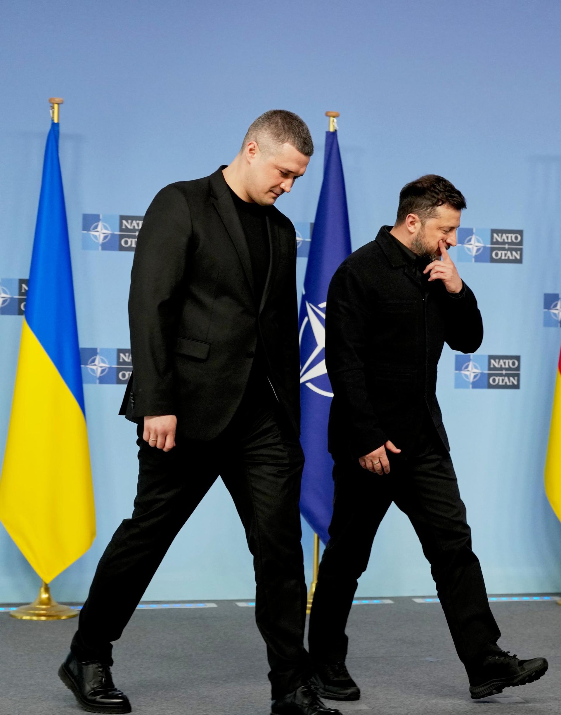 Михаил Федоров и Владимир Зеленский Михаил Федоров и Владимир Зеленский - РИА Новости, 1920, 24.07.2026