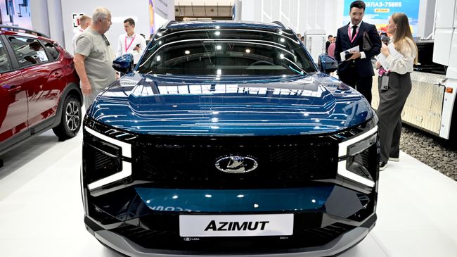 Автомобиль Lada Azimut на выставке Иннопром