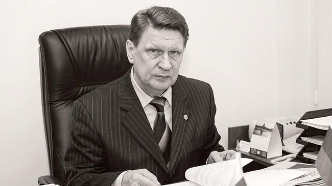 Академик РАН Владимир Окрепилов
