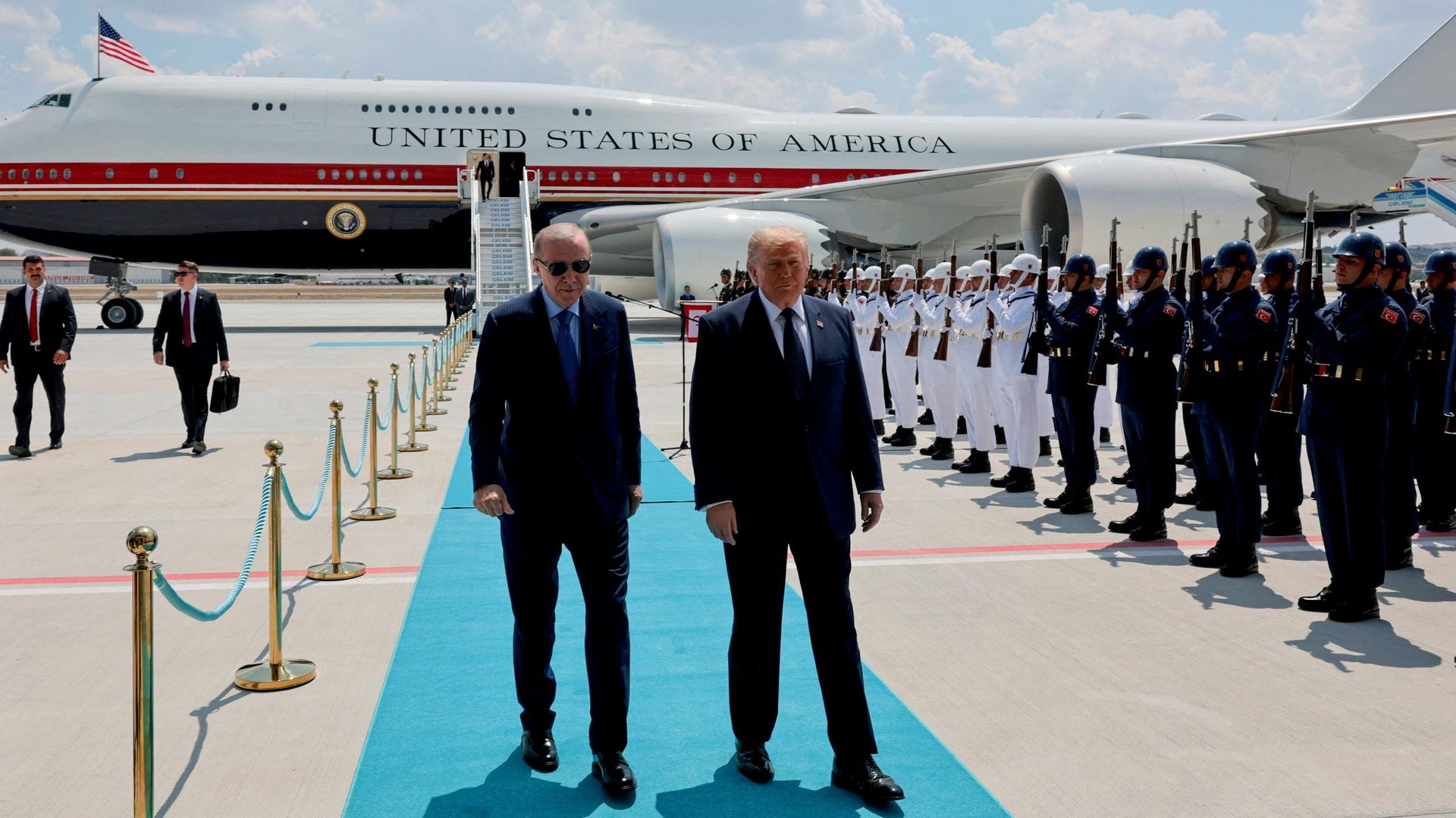 Президент Турции Реджеп Тайип Эрдоган во время встречи президента США Дональда Трампа в аэропорту Анкары Президент Турции Реджеп Тайип Эрдоган во время встречи президента США Дональда Трампа в аэропорту Анкары - РИА Новости, 1920, 07.07.2026