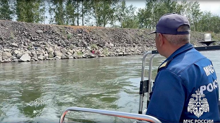 Поиски двух 12-летних девочек в республике Тыва Поиски двух 12-летних девочек в республике Тыва