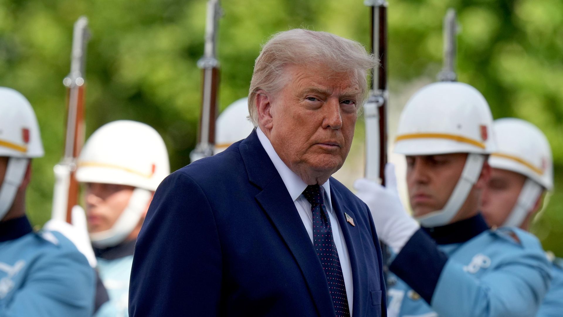 Президент США Дональд Трамп во время официальной церемонии приветствия в Анкаре. 7 июля 2026 - РИА Новости, 1920, 07.07.2026
