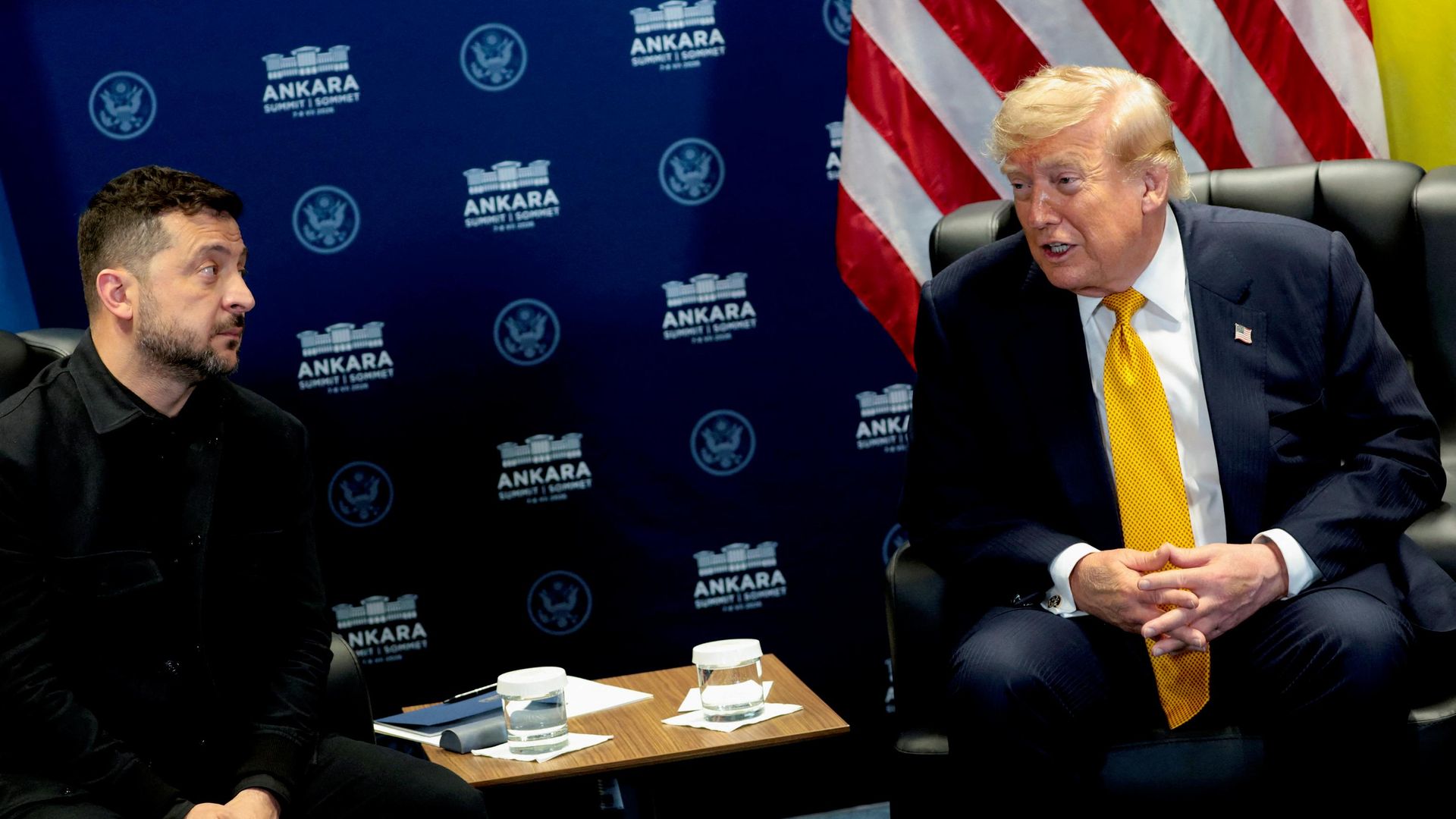 Владимир Зеленский и президент США Дональд Трамп во время встречи в Анкаре. 8 июля 2026 Владимир Зеленский и президент США Дональд Трамп во время встречи в Анкаре. 8 июля 2026 - РИА Новости, 1920, 08.07.2026