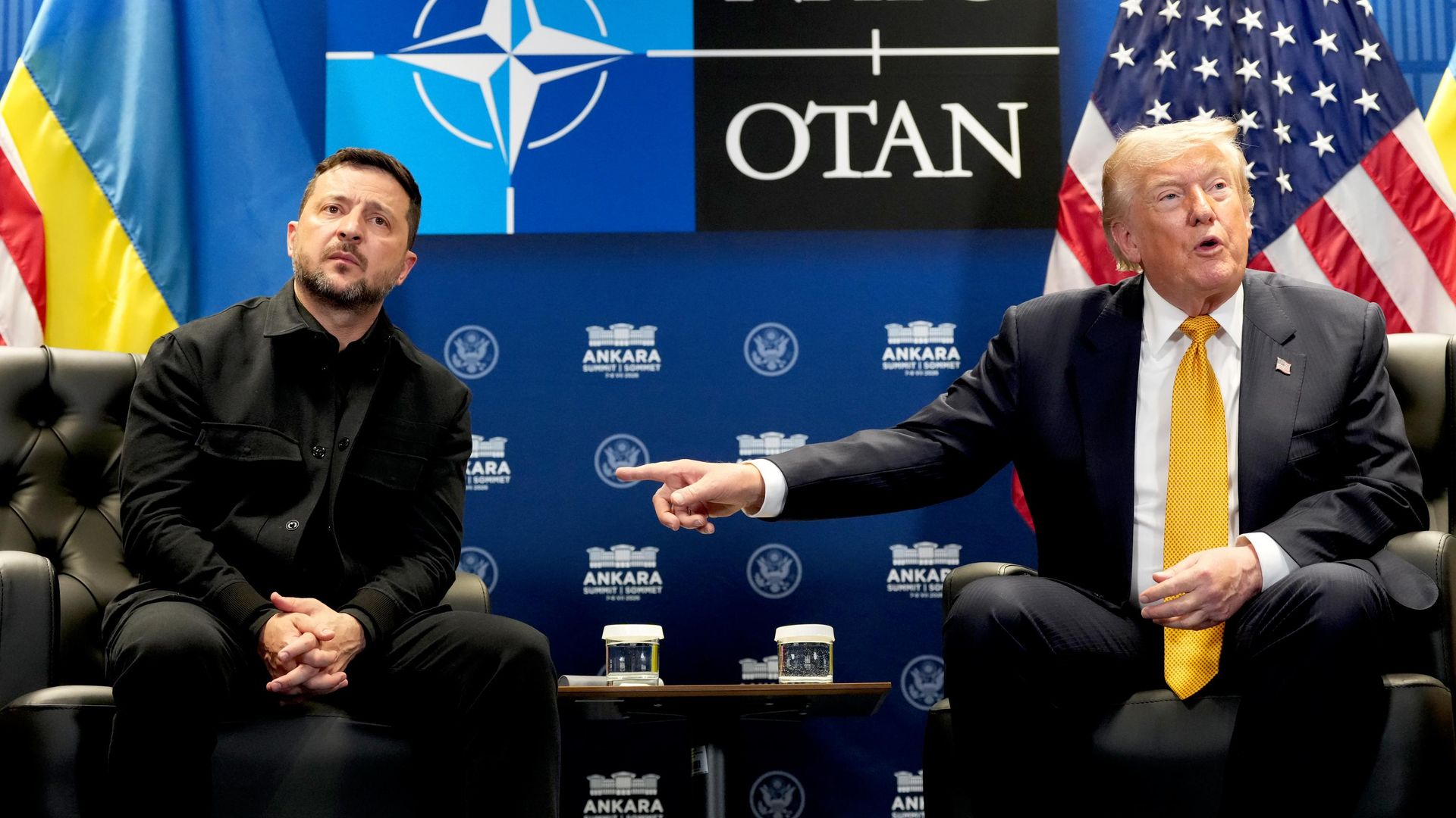Владимир Зеленский и президент США Дональд Трамп во время встречи в Анкаре Владимир Зеленский и президент США Дональд Трамп во время встречи в Анкаре - РИА Новости, 1920, 08.07.2026