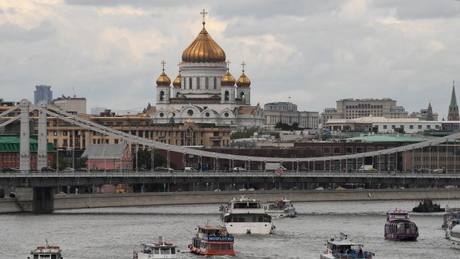 Вид на храм Христа Спасителя