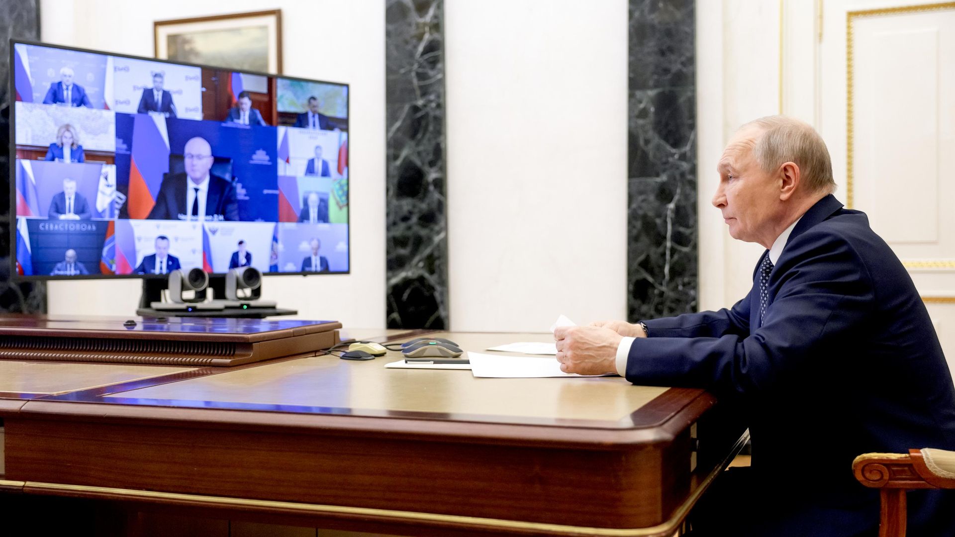 Президент России Владимир Путин проводит в режиме видеоконфереции совещание с членами правительства Президент России Владимир Путин проводит в режиме видеоконфереции совещание с членами правительства - РИА Новости, 1920, 08.07.2026