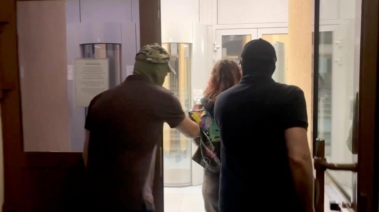 Задержание россиянки по обвинению в подготовке покушения на высокопоставленного сотрудника Минобороны Задержание россиянки по обвинению в подготовке покушения на высокопоставленного сотрудника Минобороны