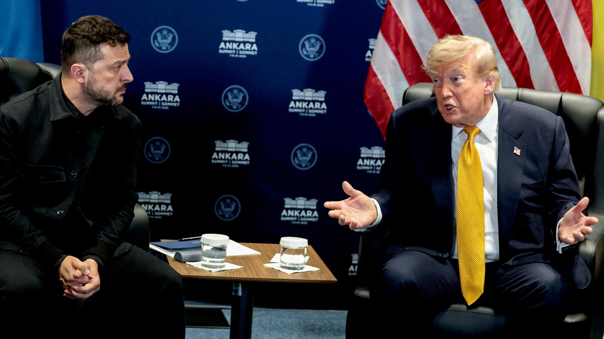 Владимир Зеленский и президент США Дональд Трамп во время встречи в Анкаре Владимир Зеленский и президент США Дональд Трамп во время встречи в Анкаре - РИА Новости, 1920, 10.07.2026