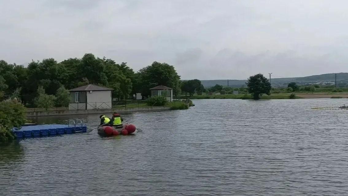 Спасатели нашли тела двух девушек, утонувших в водоеме в парке в приморском Уссурийске - РИА Новости, 1920, 10.07.2026