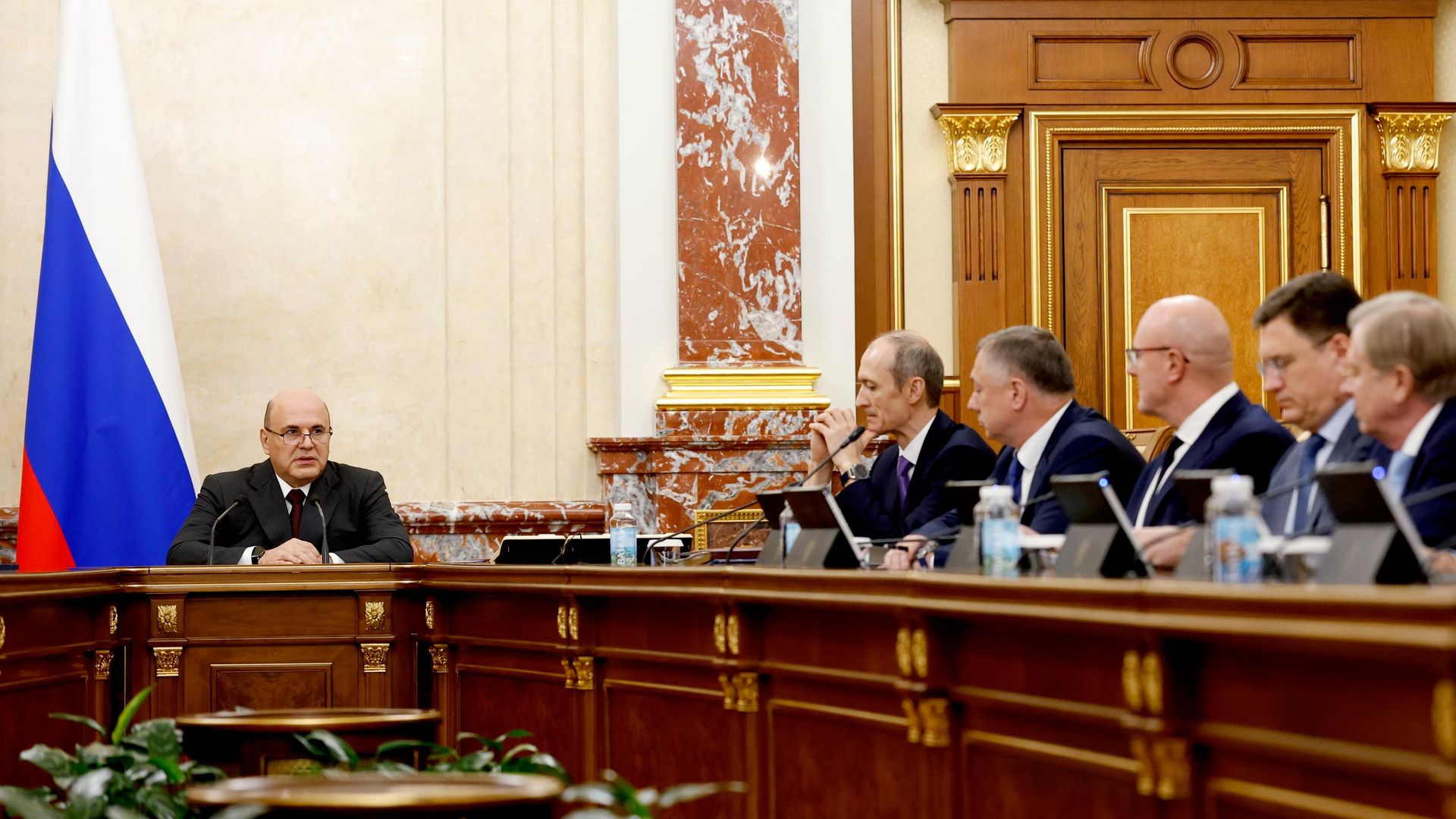 Председатель правительства РФ Михаил Мишустин проводит заседание кабинета министров РФ. 9 июля 2026 Председатель правительства РФ Михаил Мишустин проводит заседание кабинета министров РФ. 9 июля 2026 - РИА Новости, 1920, 09.07.2026