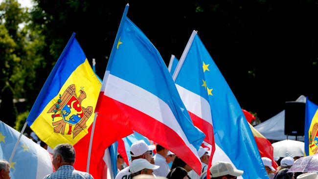 Флаги Молдавии и Гагаузии Флаги Молдавии и Гагаузии