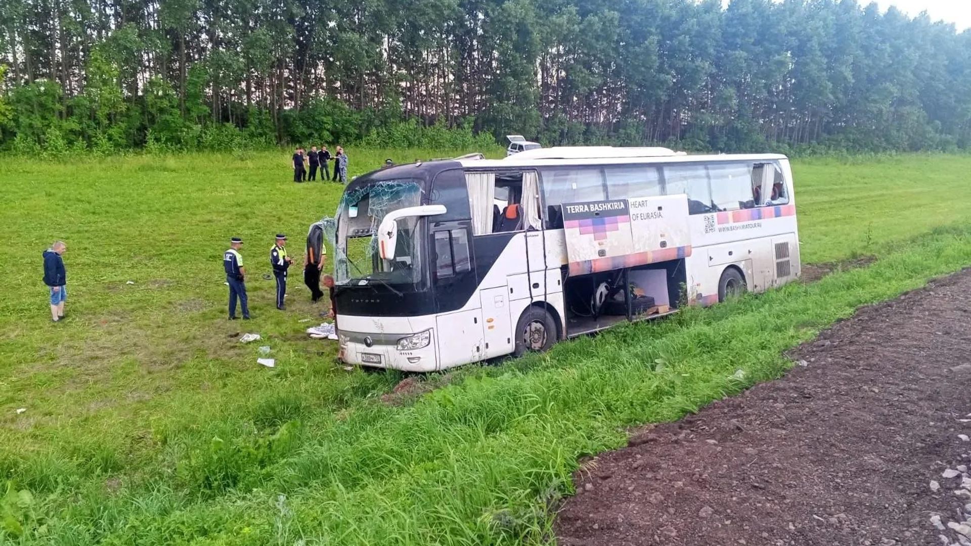 Последствия ДТП с автобусом в Татарстане Последствия ДТП с автобусом в Татарстане - РИА Новости, 1920, 11.07.2026