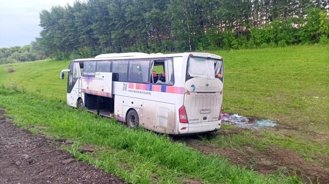 Последствия ДТП с автобусом в Татарстане Последствия ДТП с автобусом в Татарстане