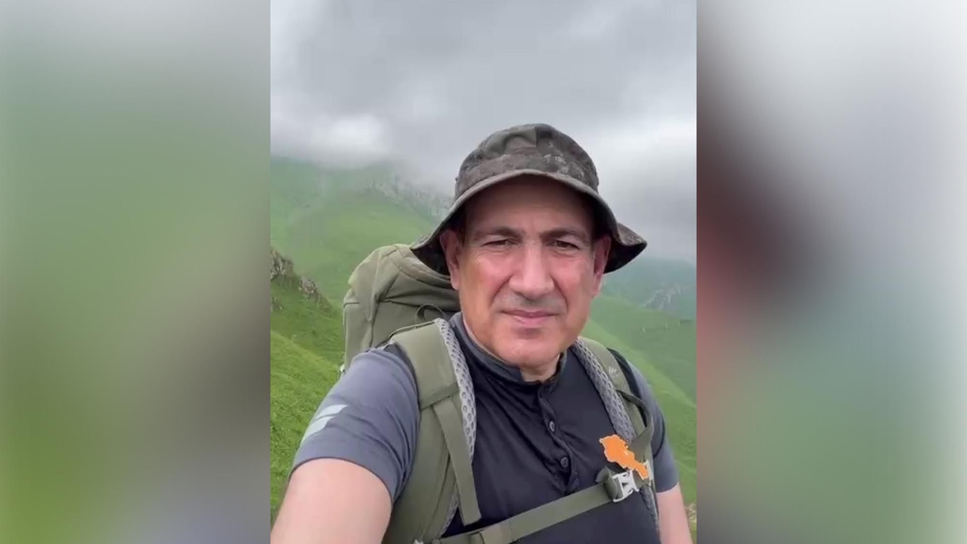 Премьер-министр Армении Никол Пашинян на вершине горы Хуступ в Сюникской области на юге Армении - РИА Новости, 1920, 13.07.2026