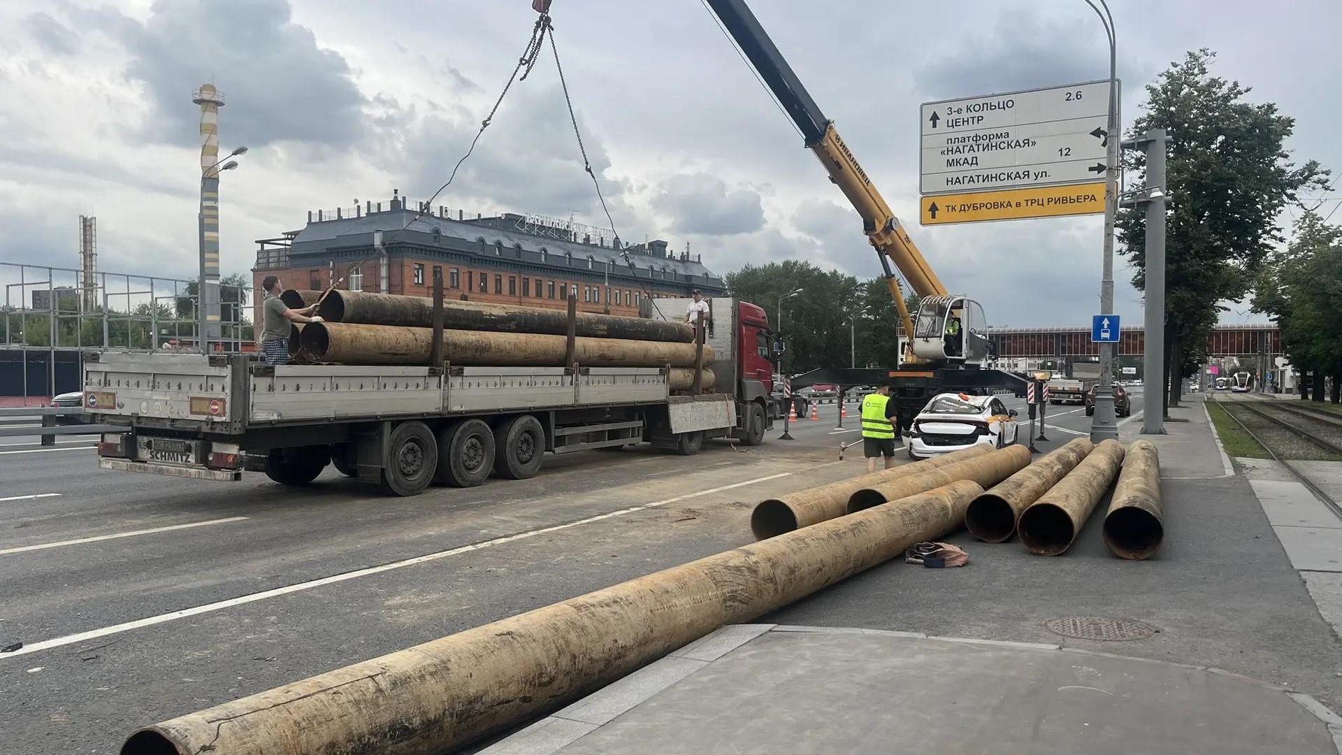 На месте ДТП с участием автомобиля такси в Москве На месте ДТП с участием автомобиля такси в Москве - РИА Новости, 1920, 13.07.2026