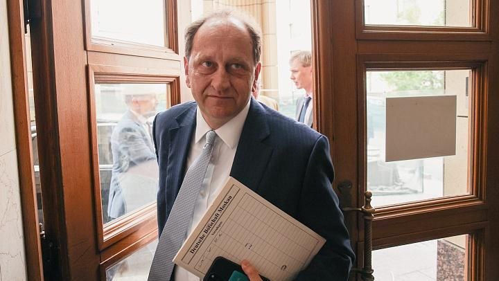 Посол Германии в РФ Александр Граф Ламбсдорфф прибыл в МИД России. 13 июля 2026 года Посол Германии в РФ Александр Граф Ламбсдорфф прибыл в МИД России. 13 июля 2026 года - РИА Новости, 1920, 13.07.2026