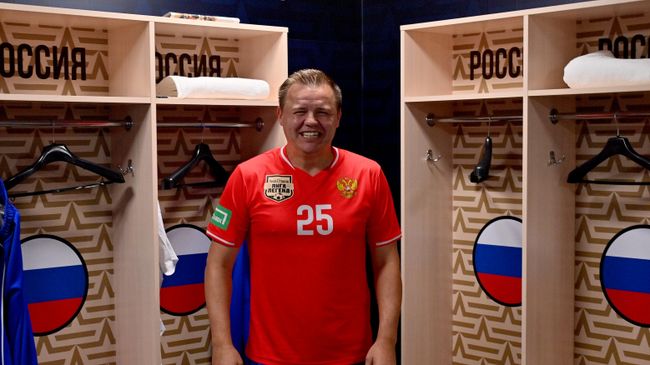 Ретро-матч между сборными легенд футбола России и Белоруссии