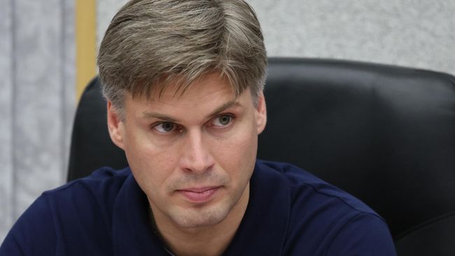 Генеральный директор госкорпорации Роскосмос Дмитрий Баканов во время госкомиссии в преддверии пуска пилотируемого корабля Союз МС-29