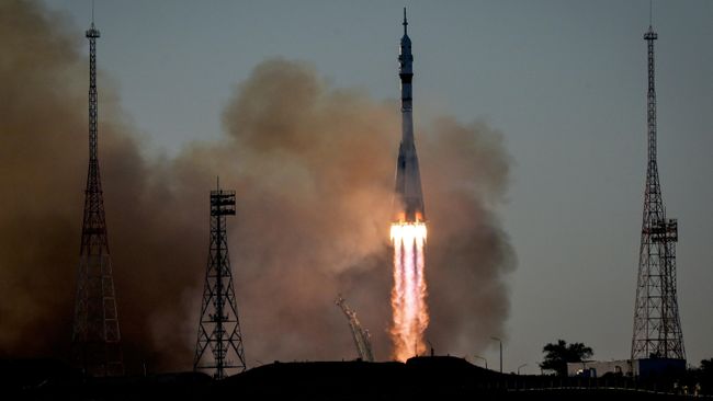 Запуск ракеты-носителя Союз-2.1а с  пилотируемым кораблем Союз МС-29 с космодрома Байконур