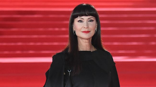 Актриса Нонна Гришаева 