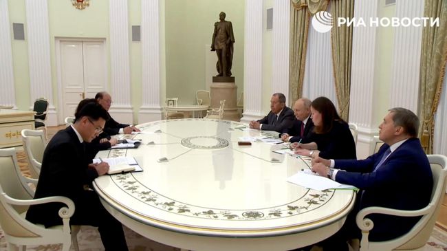Встреча Путина с главой МИД КНДР