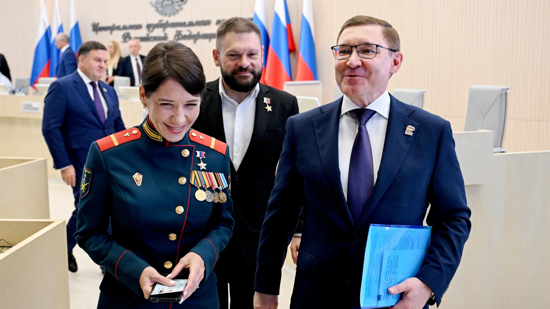 Члены партии Единая Россия, зарегистрированные депутатами Государственной думы РФ на заседании Центральной избирательной комиссии. 21 июля 2026 года Члены партии Единая Россия, зарегистрированные депутатами Государственной думы РФ на заседании Центральной избирательной комиссии. 21 июля 2026 года - РИА Новости, 1920, 21.07.2026