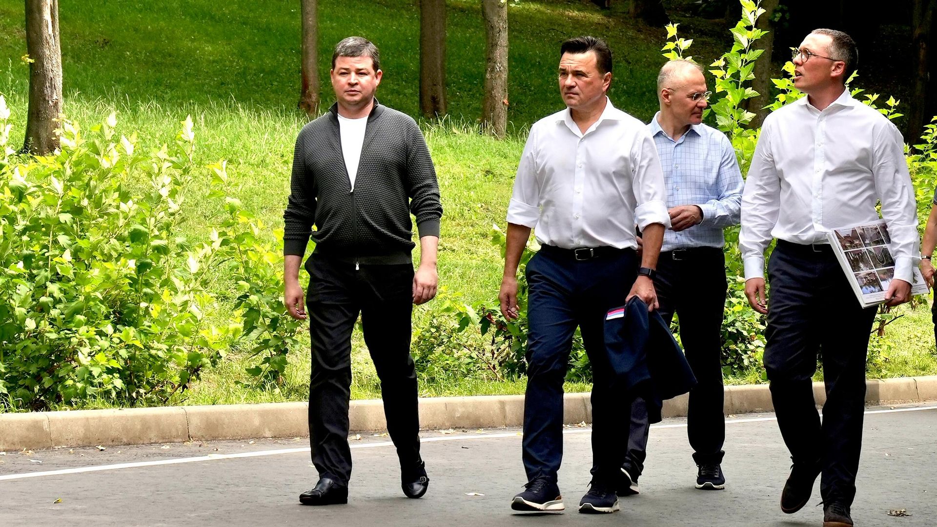 Андрей Воробьев проверил работы по благоустройству парков в Подмосковье - РИА Новости, 1920, 21.07.2026