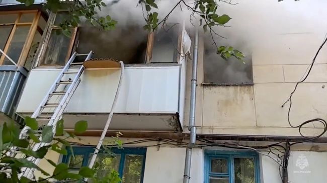 Пожар в многоэтажном доме в городе Феодосия на юго-востоке Крыма. 22 июля 2026