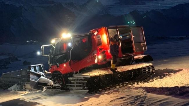 Спасатели выехали на помощь альпинистам на Эльбрусе 