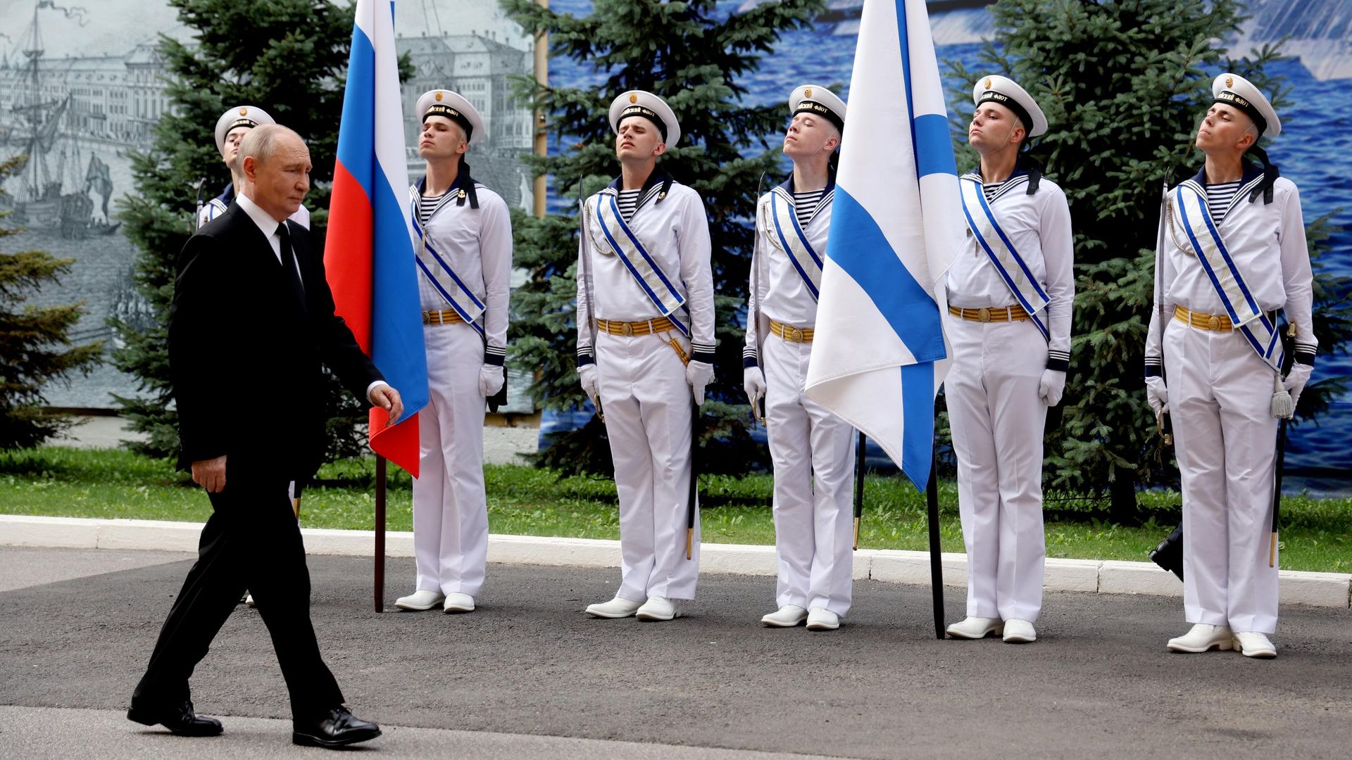 Президент РФ, верховный главнокомандующий ВС РФ Владимир Путин прибыл к Главному Адмиралтейству в Санкт-Петербурге - РИА Новости, 1920, 26.07.2026