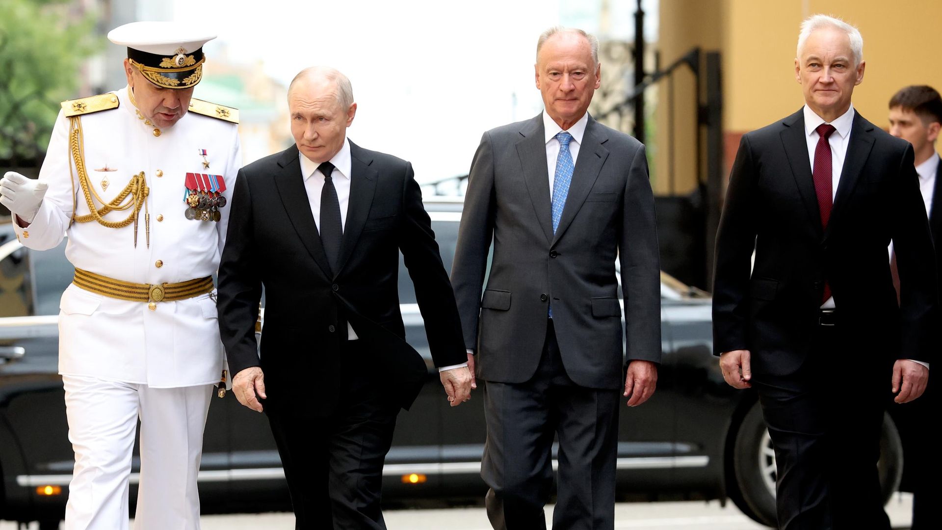 Президент РФ, верховный главнокомандующий ВС РФ Владимир Путин прибыл к Главному Адмиралтейству в Санкт-Петербурге - РИА Новости, 1920, 26.07.2026