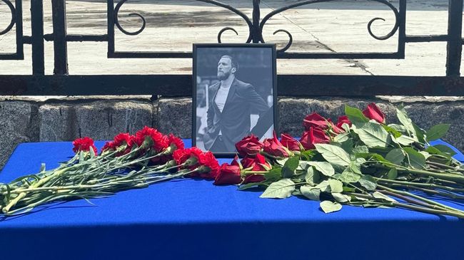 Мемориал в память об Эдуарде Сандлере Мемориал в память об Эдуарде Сандлере