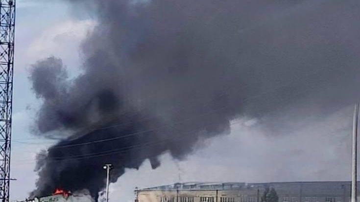Дым на месте взрыва в Николаеве Дым на месте взрыва в Николаеве - РИА Новости, 1920, 18.08.2026