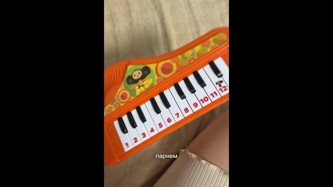 Звук игрушечного пианино
