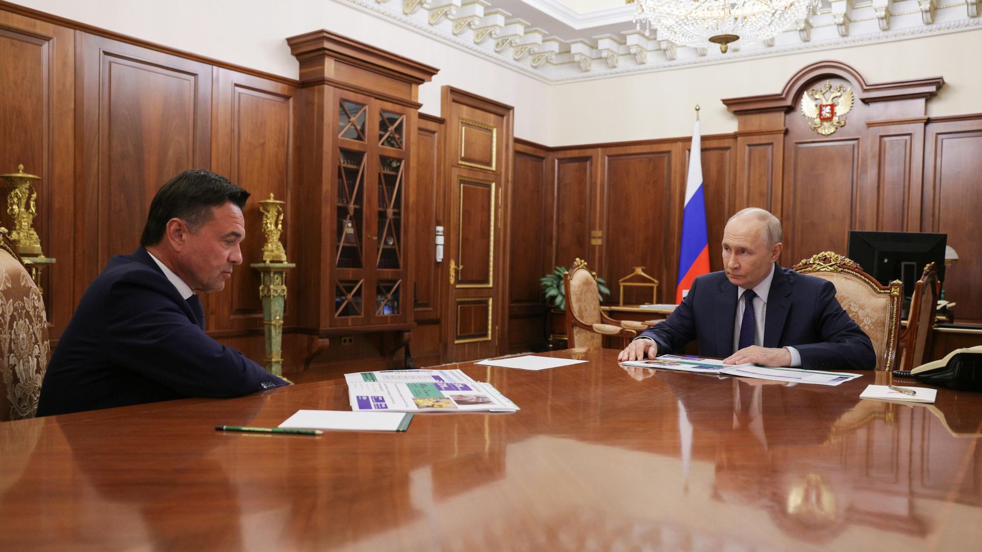 Президент Владимир Путин и губернатор Московской области Андрей Воробьев во время встречи Президент Владимир Путин и губернатор Московской области Андрей Воробьев во время встречи - РИА Новости, 1920, 30.07.2026