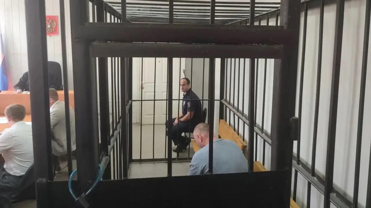 Фигурант дела об избиении ученого Никиты Зезина в суде Фигурант дела об избиении ученого Никиты Зезина в суде - РИА Новости, 1920, 30.07.2026