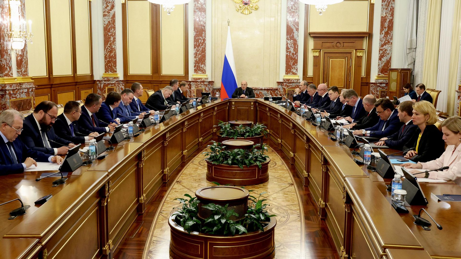 Председатель правительства РФ Михаил Мишустин проводит заседание кабинета министров РФ. 30 июля 2026 Председатель правительства РФ Михаил Мишустин проводит заседание кабинета министров РФ. 30 июля 2026 - РИА Новости, 1920, 30.07.2026