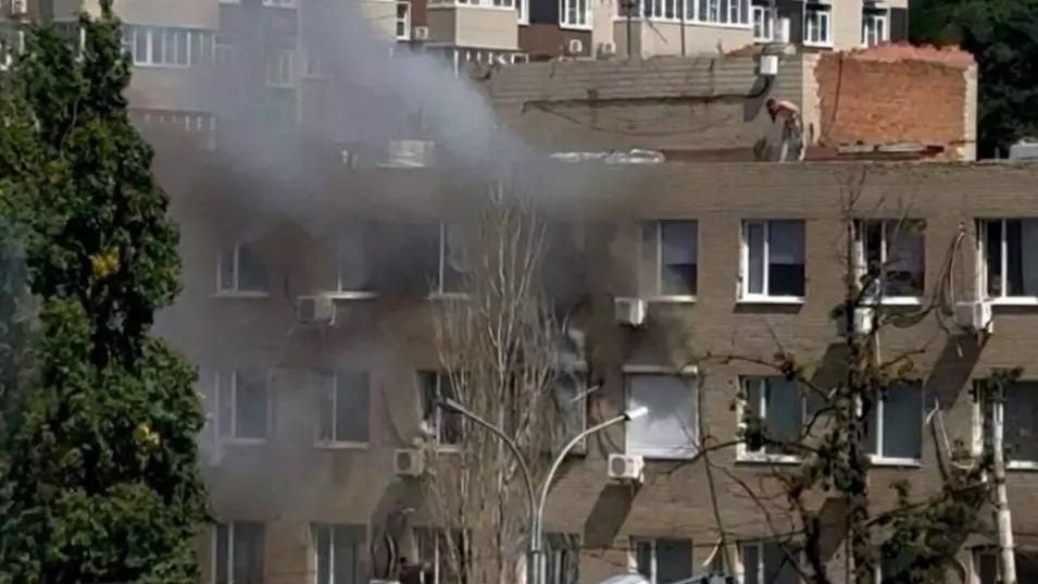 Пожар в здании Росреестра в Ростове-на-Дону Пожар в здании Росреестра в Ростове-на-Дону - РИА Новости, 1920, 31.07.2026