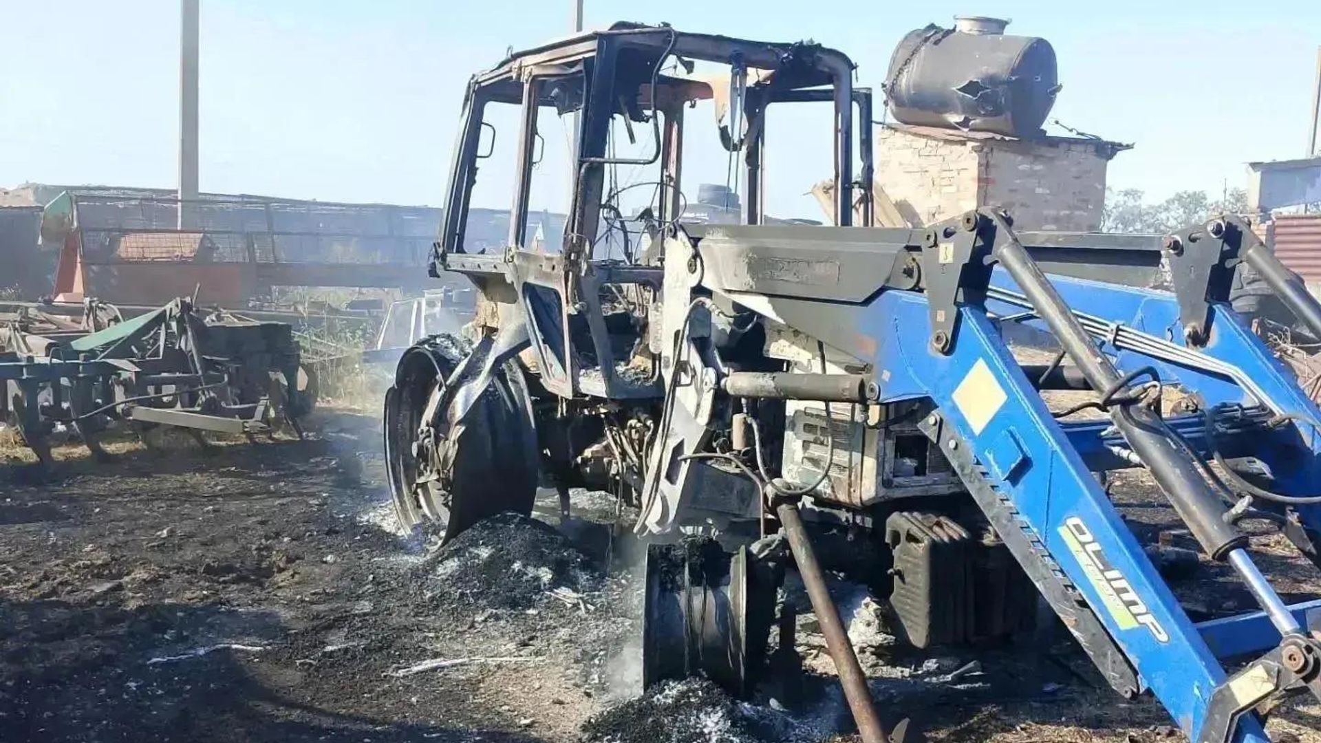 Последствия атаки украинских БПЛА на фермерское хозяйстве в селе Кирово Запорожской области Последствия атаки украинских БПЛА на фермерское хозяйстве в селе Кирово Запорожской области - РИА Новости, 1920, 31.07.2026