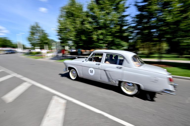 Автомобиль ГАЗ-21 Волга участвует в финале Кубка Москвы по историческому ралли Автомобиль ГАЗ-21 Волга участвует в финале Кубка Москвы по историческому ралли