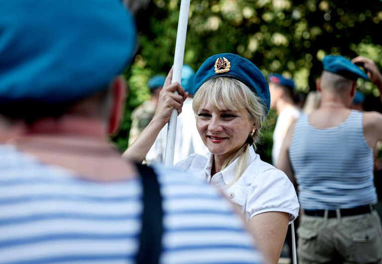 Празднование Дня Воздушно-десантных войск на улице Красной в Краснодаре