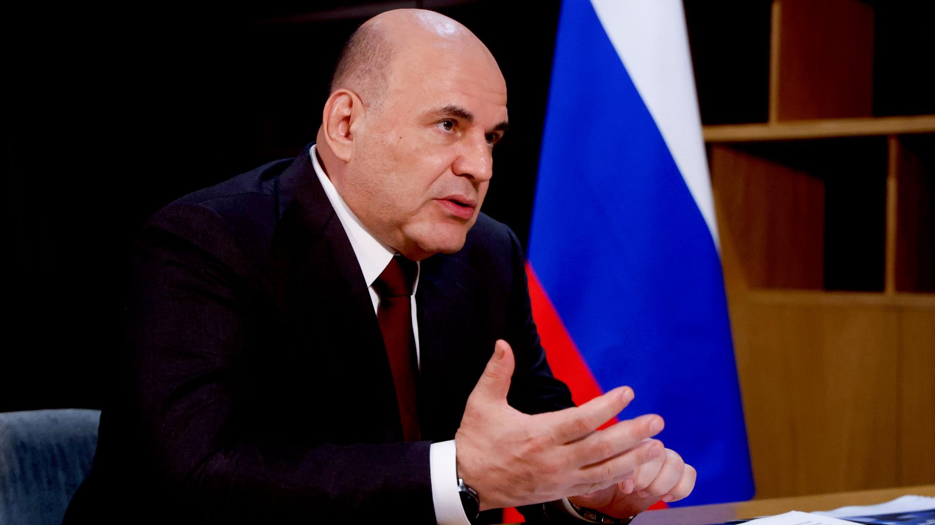 Председатель правительства РФ Михаил Мишустин во время встречи с генеральным директором АНО Агентство стратегических инициатив по продвижению новых проектов Светланой Чупшевой в Горно-Алтайске. 5 августа 2026 - РИА Новости, 1920, 05.08.2026