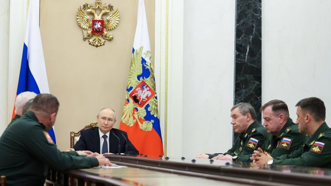 Путин на встрече с руководством МО России