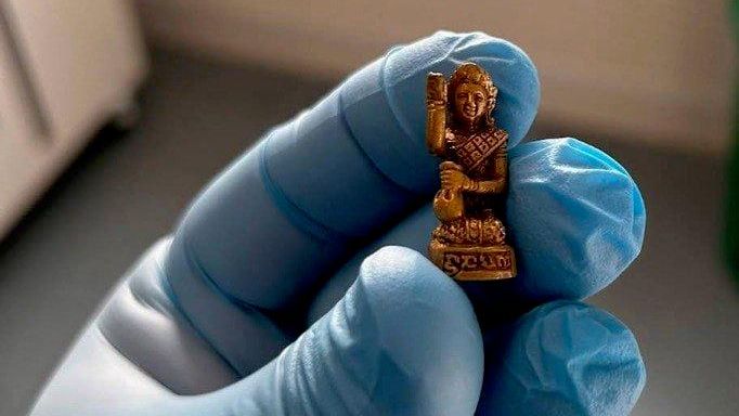 Фигурку, которую извлекли из желудка мальчика в Детском научно-клиническом центре имени Л.М. Рошаля Фигурку, которую извлекли из желудка мальчика в Детском научно-клиническом центре имени Л.М. Рошаля - РИА Новости, 1920, 05.08.2026